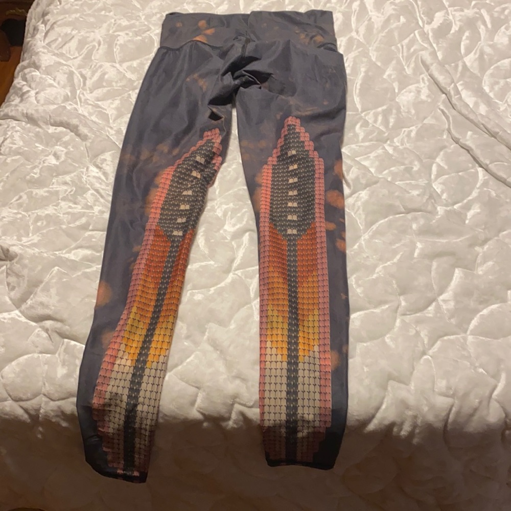 Tremor leggings.